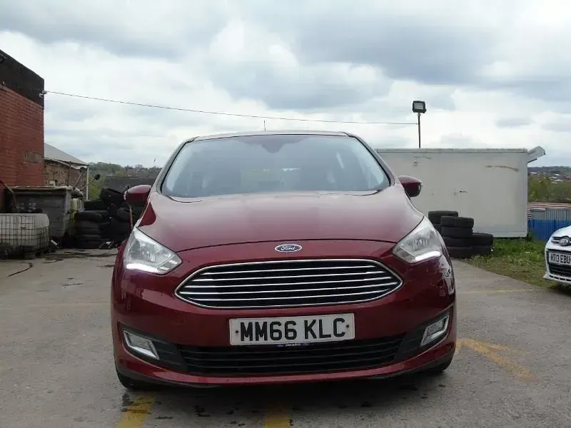 Second-hand Ford C-MAX Titanium 2016 Roșu Monovolum