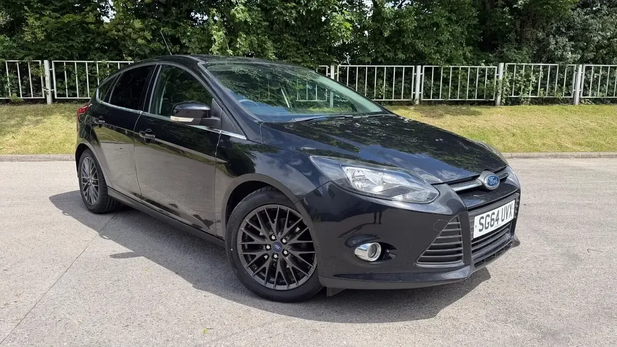 Used Ford Focus Zetec 115 HP (84 kW) 2014 Black Hatchback