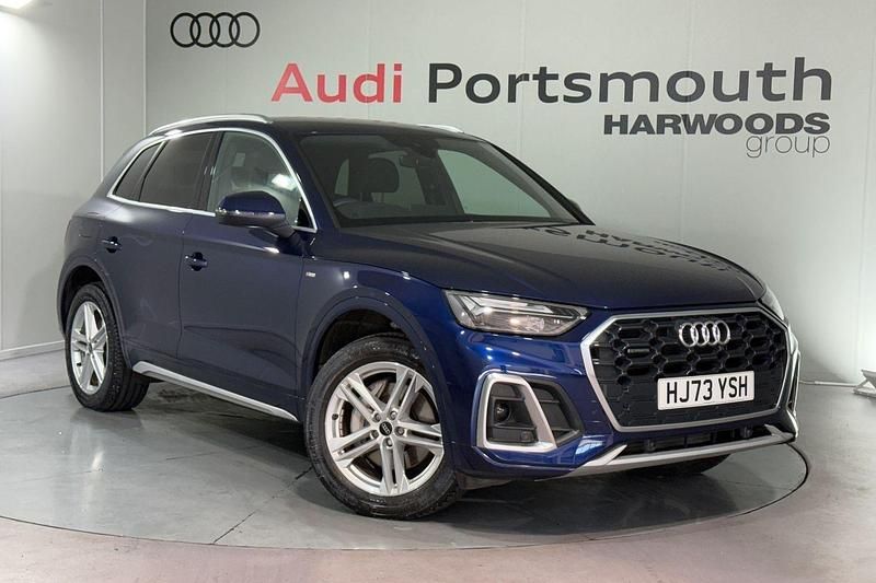 Blue Used 2023 Audi Q5 S-Line SUV | £34,890 (Fair price) - Image 1/4