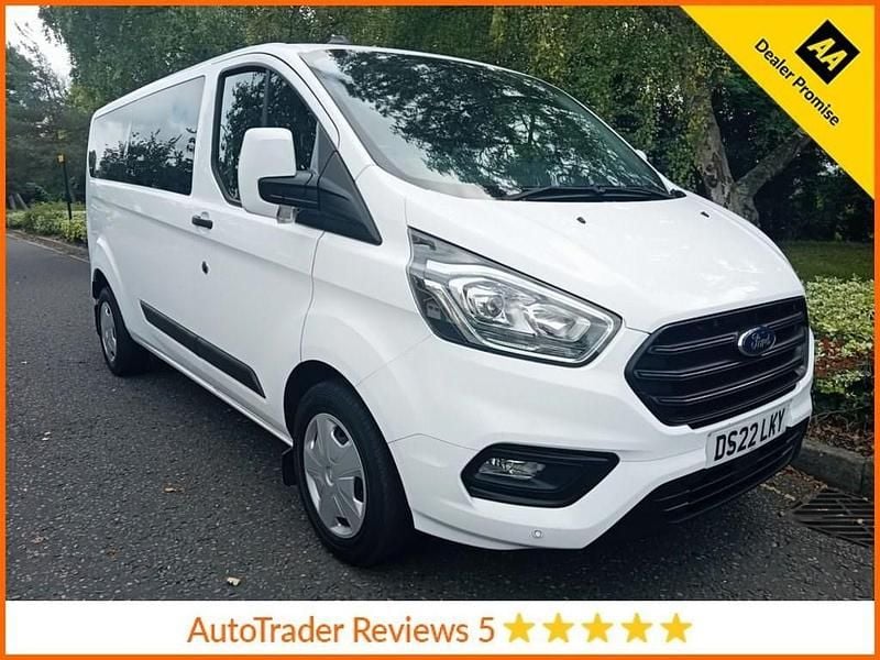 White Used 2022 Ford Transit Custom Trend MPV | £16,590 (Fair price) - Image 1/3