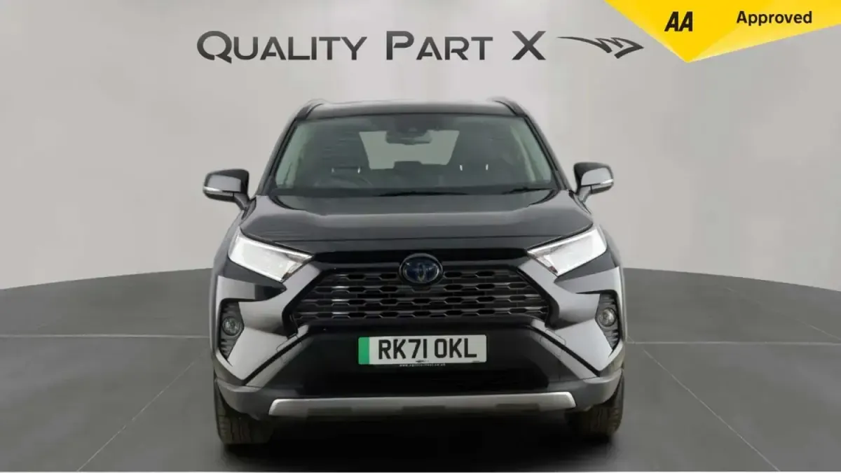 Second-hand Toyota RAV4 Hybrid 218 CP (160 kW) 2021 Negru SUV