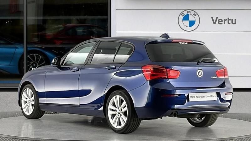 Used BMW 118 Sport Line 148 HP (108 kW) 2016 Blue Hatchback