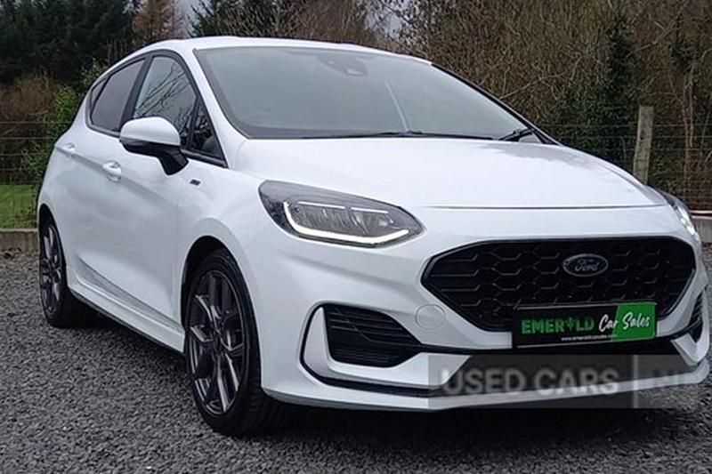 Used VW Golf VI Match 125 HP (91 kW) 2011 Red Hatchback