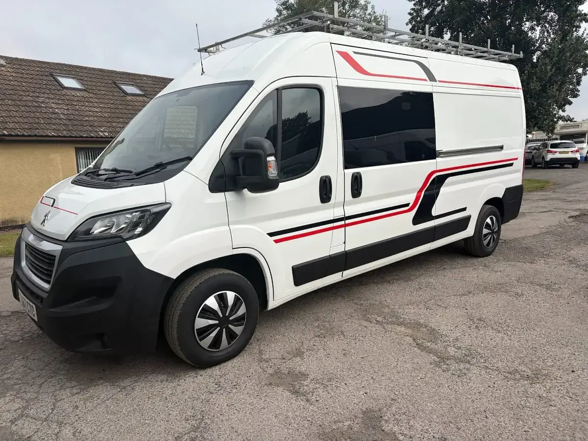 Used Peugeot Boxer 130 HP (95 kW) 2017 White Van