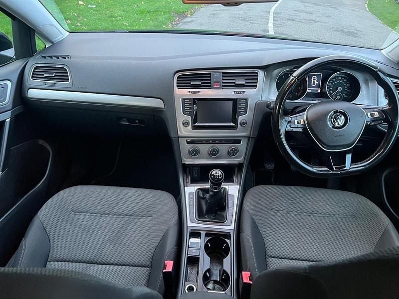 Begagnad VW Golf VII Match 2015 Blå Halvkombi
