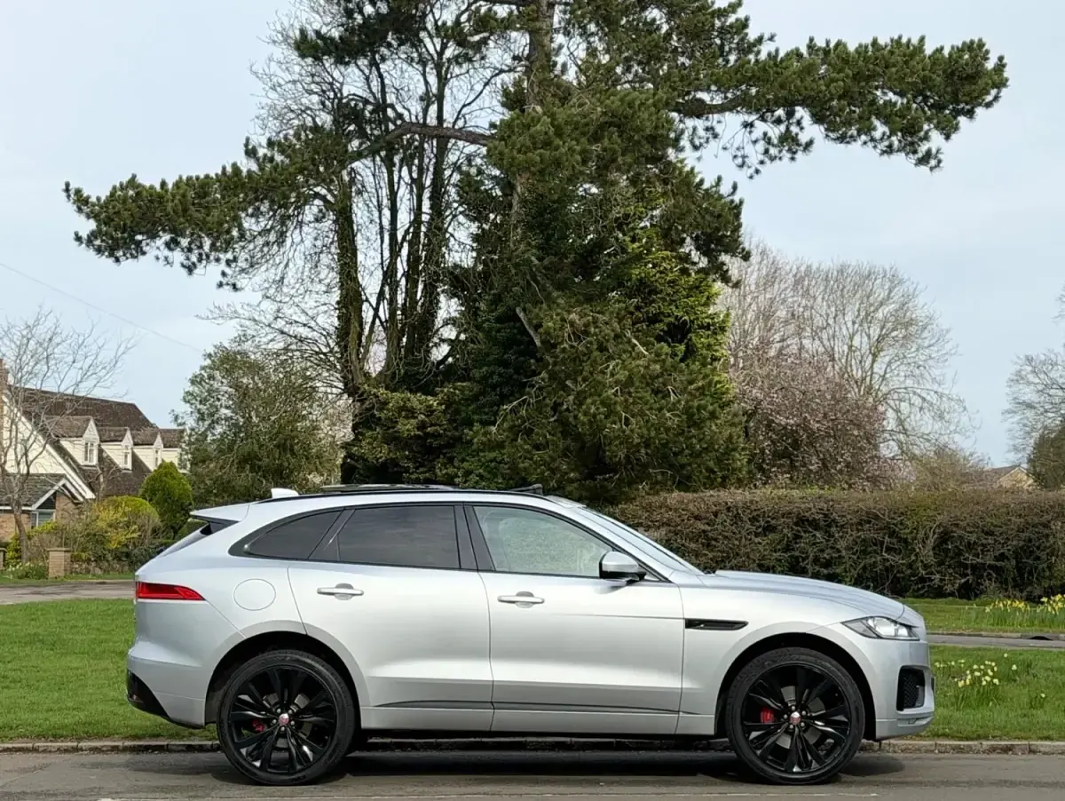 Second-hand Jaguar F-Pace S 300 CP (220 kW) 2018 Argintiu SUV