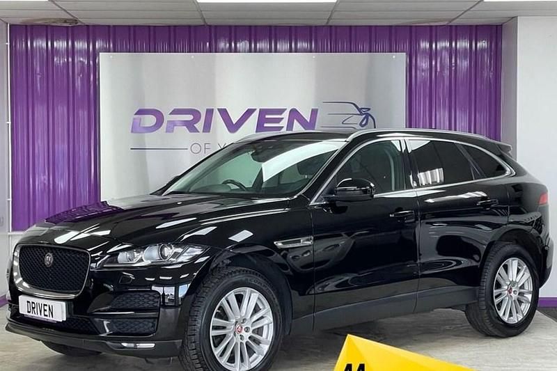 Black Used 2017 Jaguar F-Pace Portfolio SUV | £15,600 (Good price) - Image 1/1