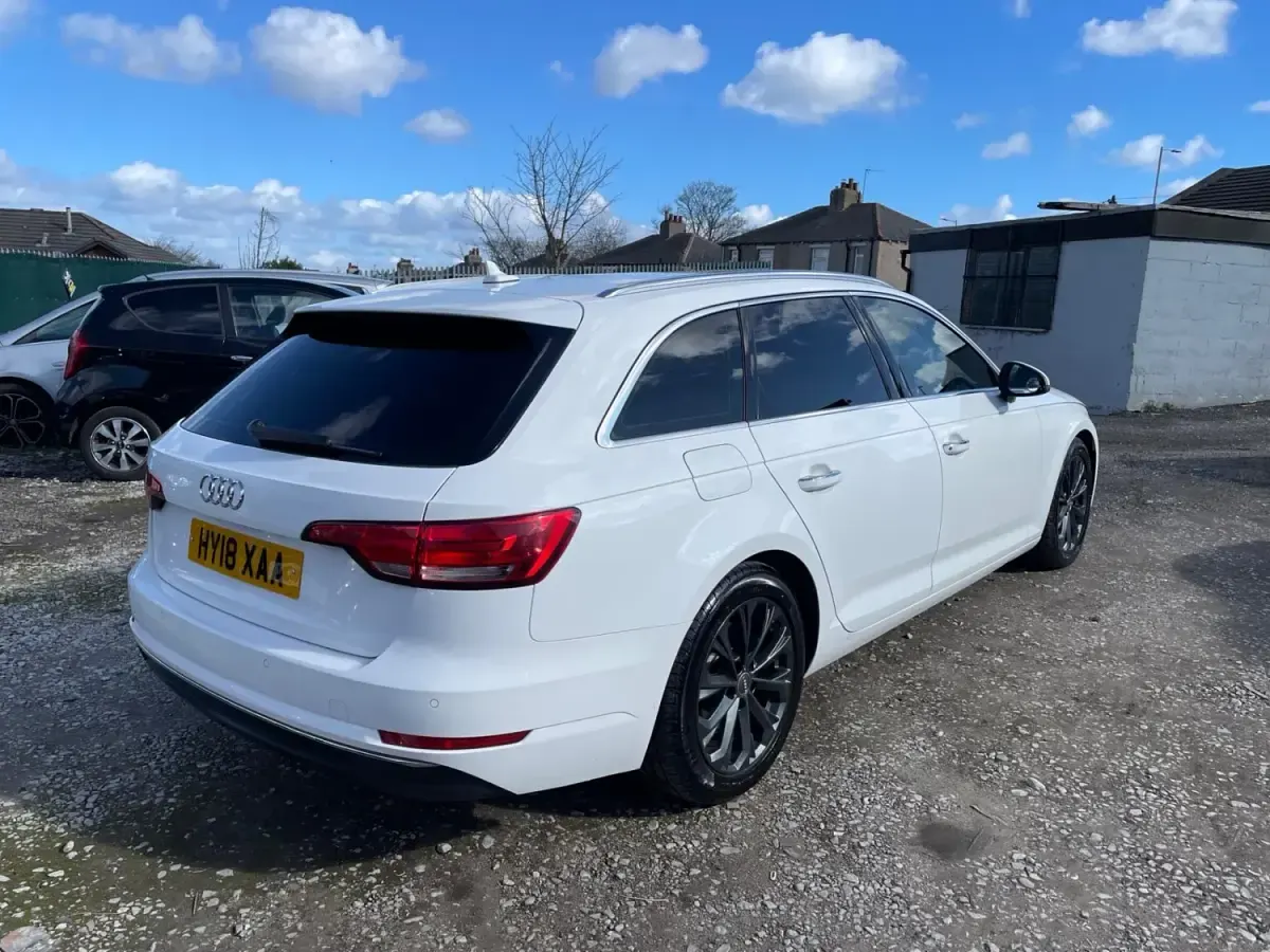 Used Audi A4 Business 2018 White Estate