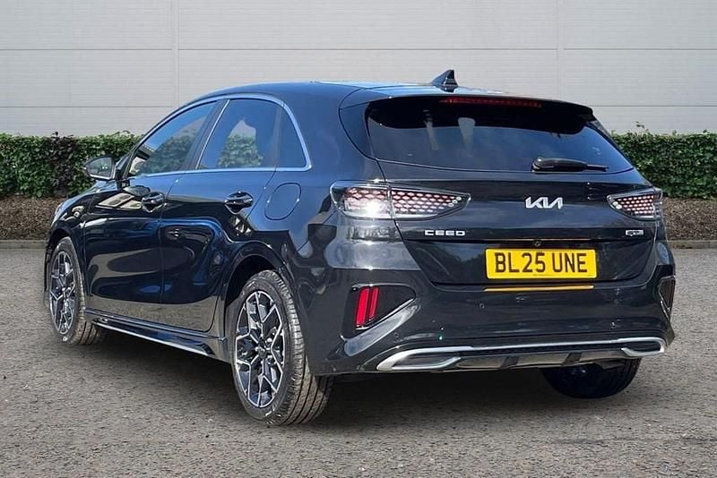 Used Kia Ceed GT-Line 138 HP (101 kW) 2025 Black Hatchback