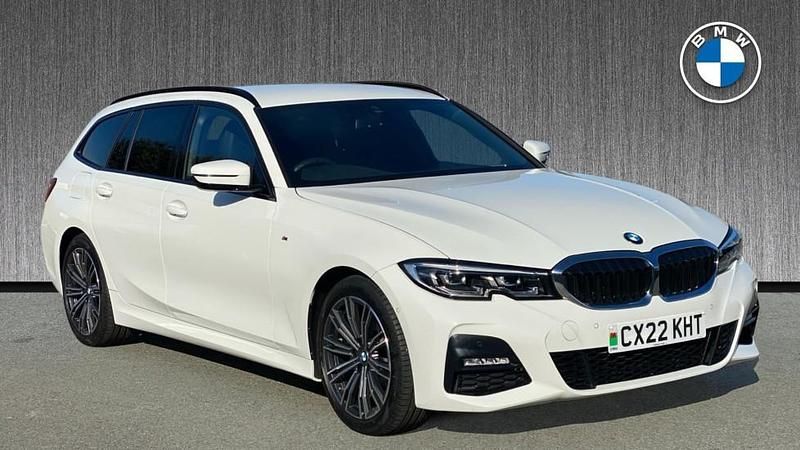 White Used 2022 BMW 320 M Sport Estate | £29,999 (Fair price) - Image 1/4