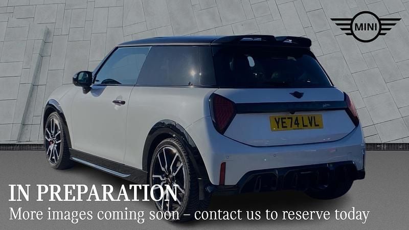 Used Mini John Cooper Works Hatch 228 HP (167 kW) 2025 White Hatchback