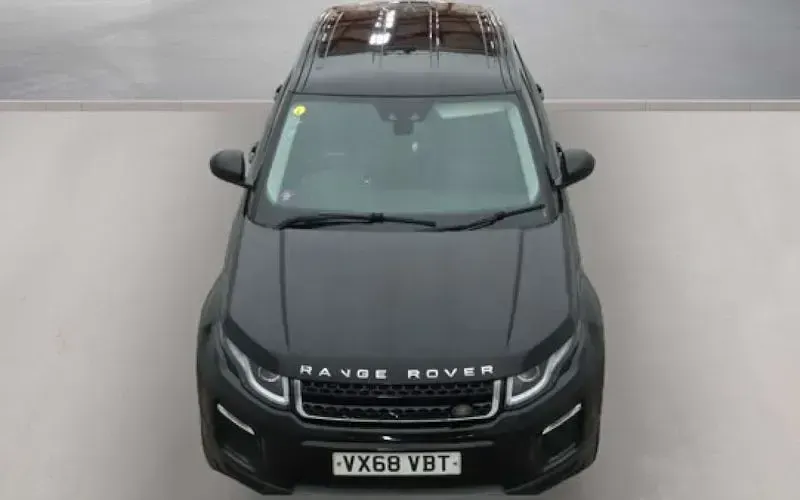 Used Land Rover Range Rover evoque SE 180 HP (132 kW) 2018 Black Hatchback