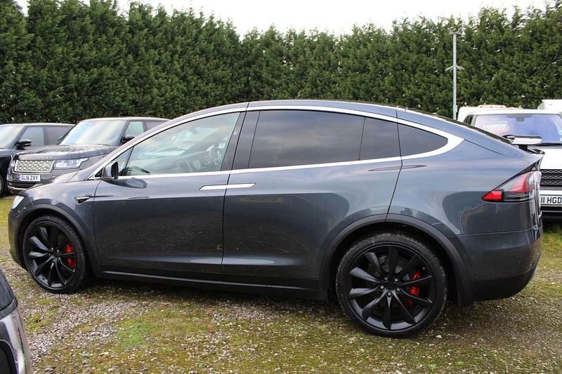 Used Tesla Model X 448 kW (610 HP) 2017 Silver SUV