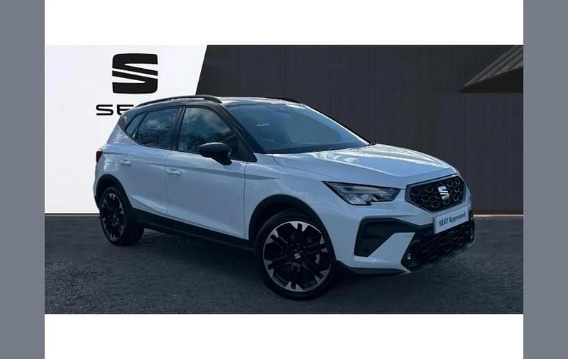 Used Seat Arona FR Sport 115 HP (84 kW) 2025 White SUV