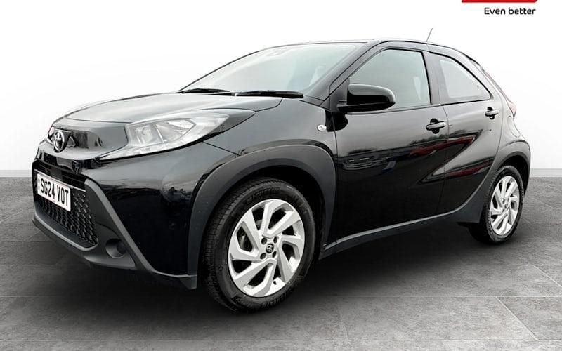 Used Toyota Aygo X PURE 72 HP (52 kW) 2025 SUV