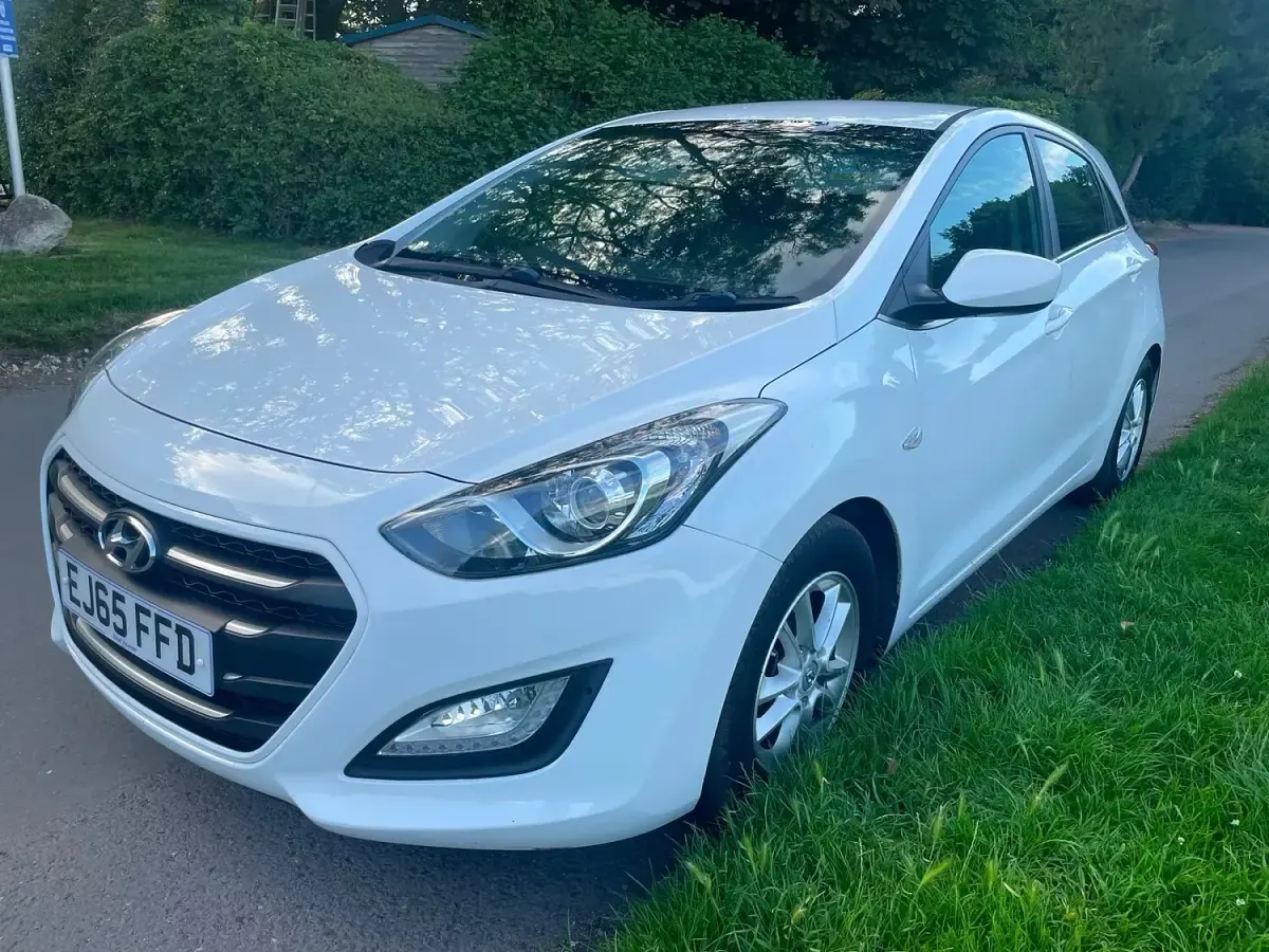 Used Hyundai i30 SE 2015 White Hatchback
