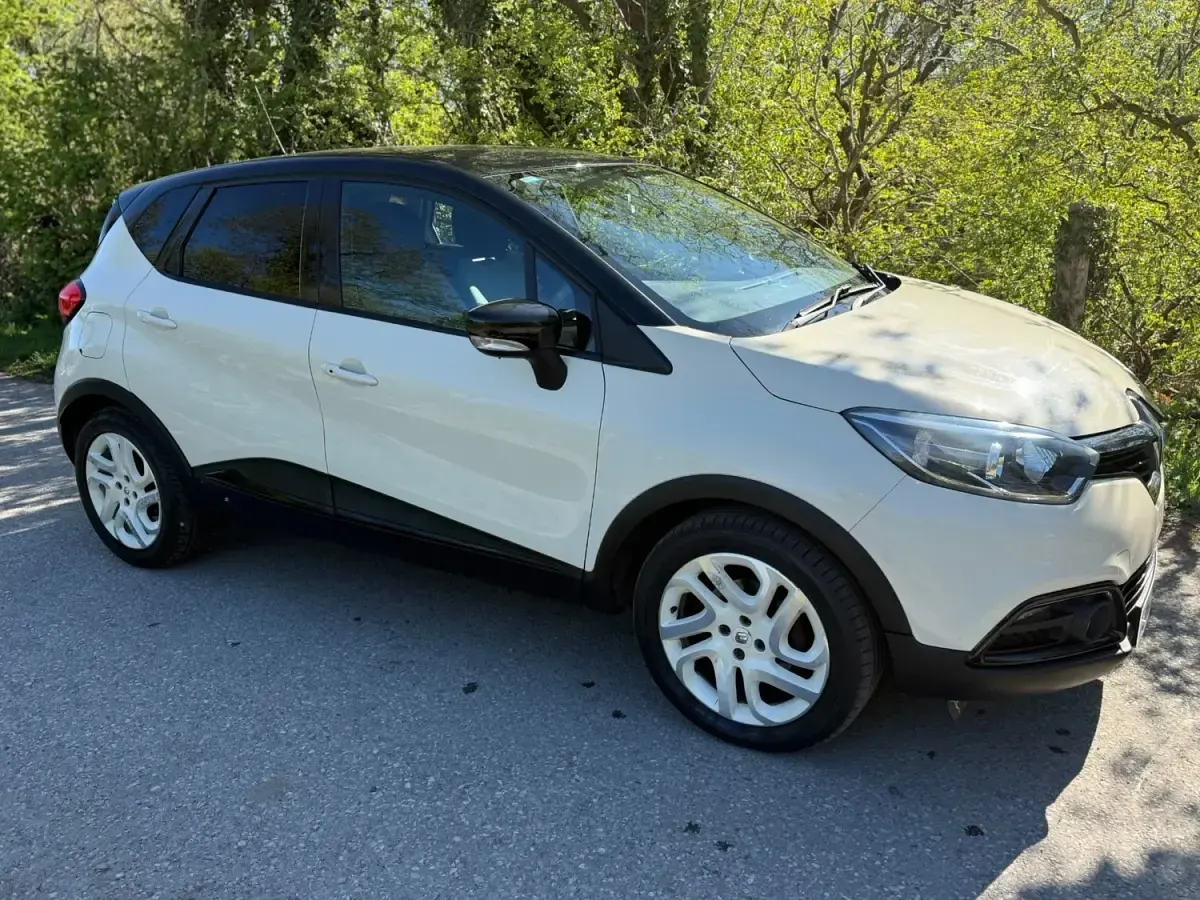 Używany Renault Captur Dynamique 90 KM (66 kW) 2013 Beżowy SUV