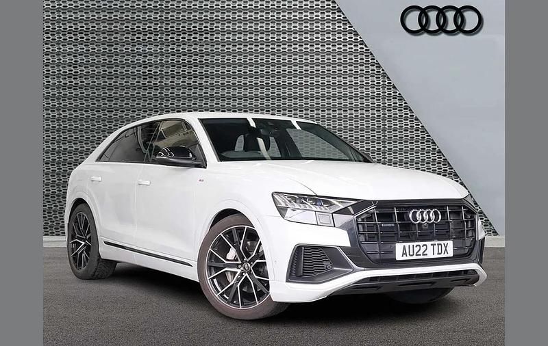 Used Audi Q8 Black Edition 281 HP (206 kW) 2022 White SUV