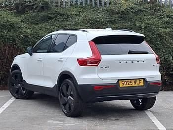 New Volvo XC40 Plus 163 HP (119 kW) 2025 White SUV