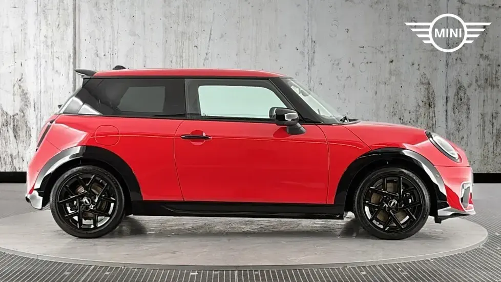Used Mini Cooper S Hatch 201 HP (147 kW) 2025 Red Hatchback