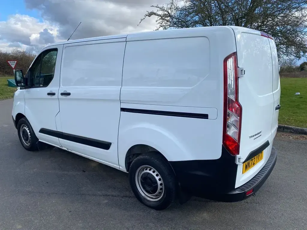 Used Ford Transit Custom S 105 HP (77 kW) 2022 White Van