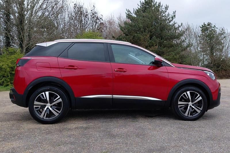 Used Peugeot 3008 Allure 129 HP (94 kW) 2020 Red SUV
