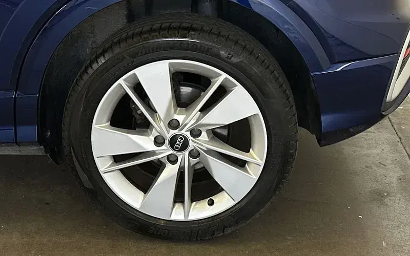 Used Audi Q2 S-Line 150 HP (110 kW) 2023 Blue SUV