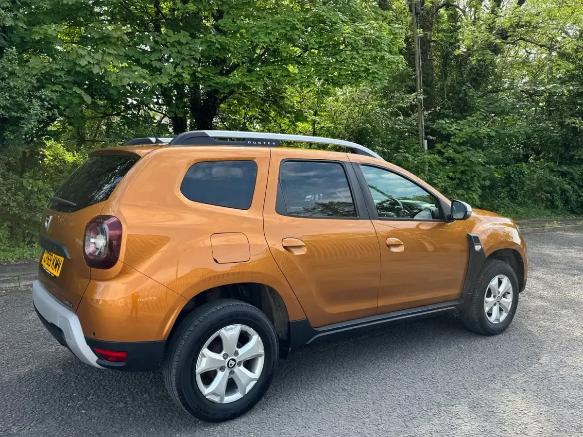 Second-hand Dacia Duster Comfort 2020 Portocaliu SUV