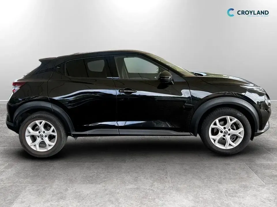 Used Nissan Juke N-Connecta 117 HP (86 kW) 2019 Black SUV