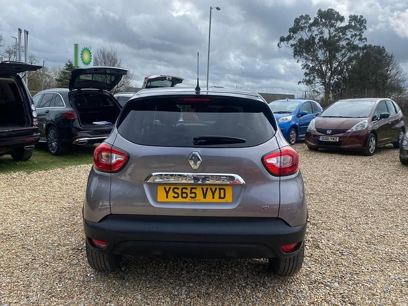 Used Renault Captur Dynamique 90 HP (66 kW) 2015 Grey/black SUV