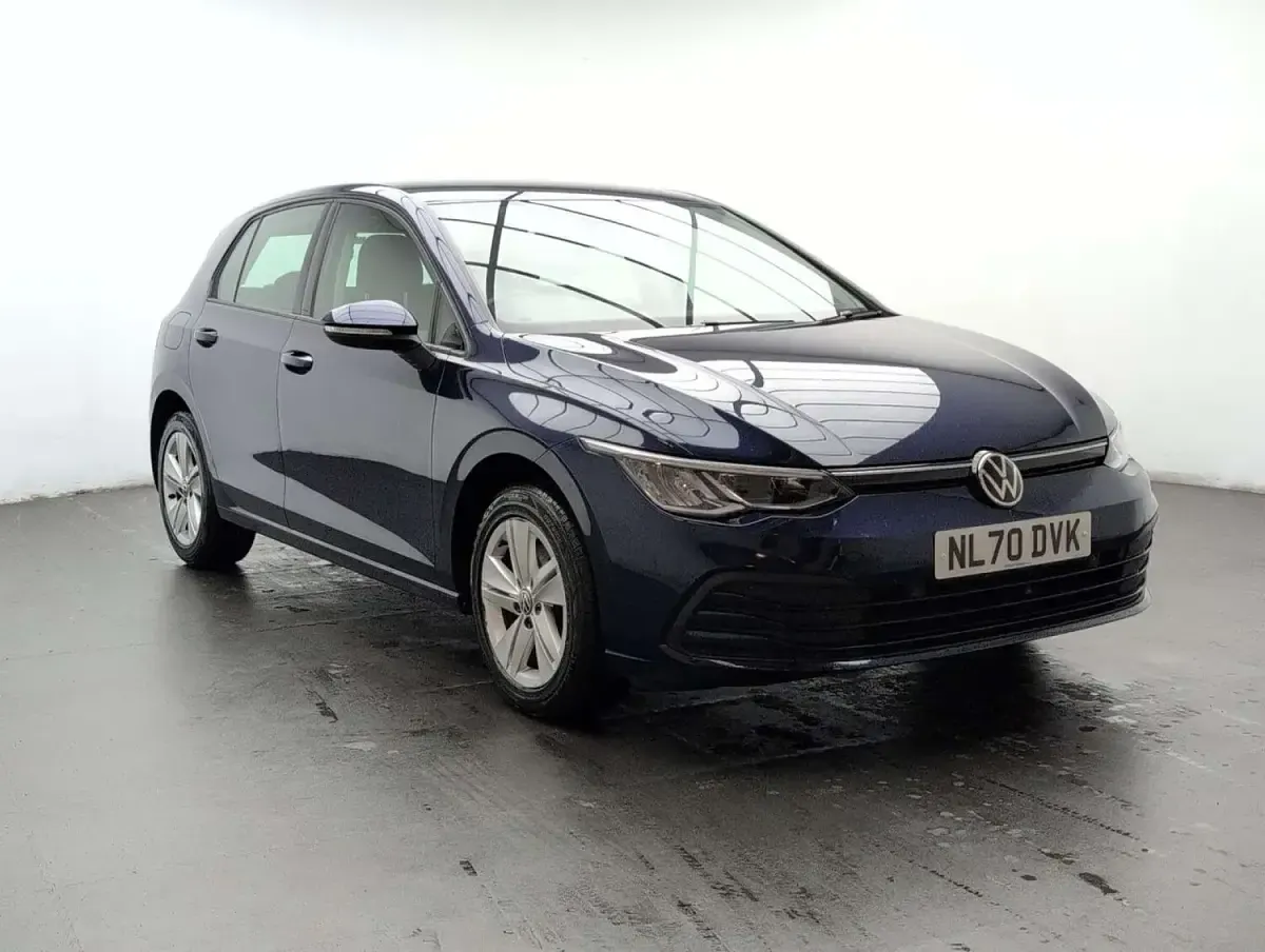 Used VW Golf VII Life 130 HP (95 kW) 2020 Blue Hatchback