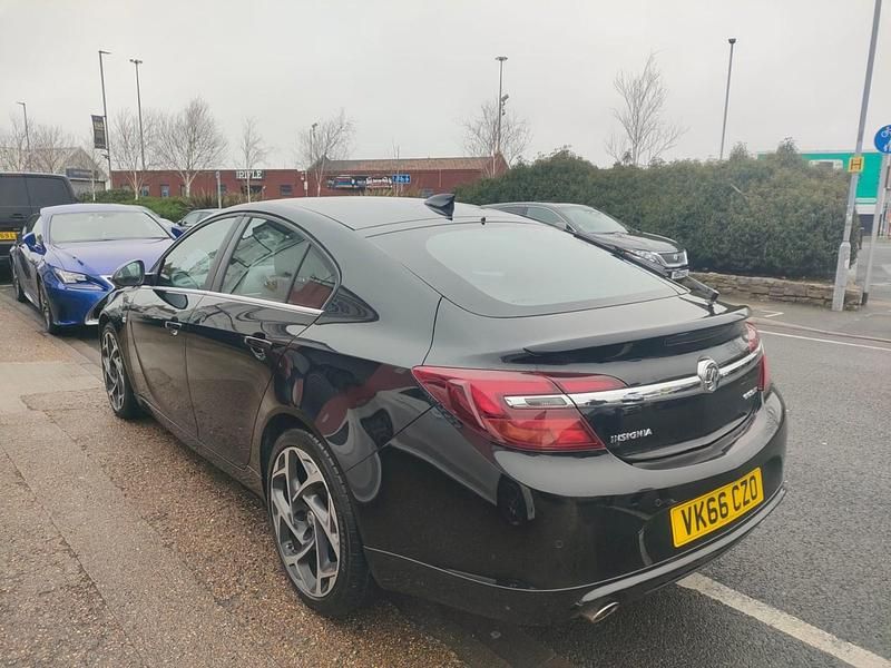 Used Vauxhall Insignia Edition 170 HP (125 kW) 2016 Black Hatchback