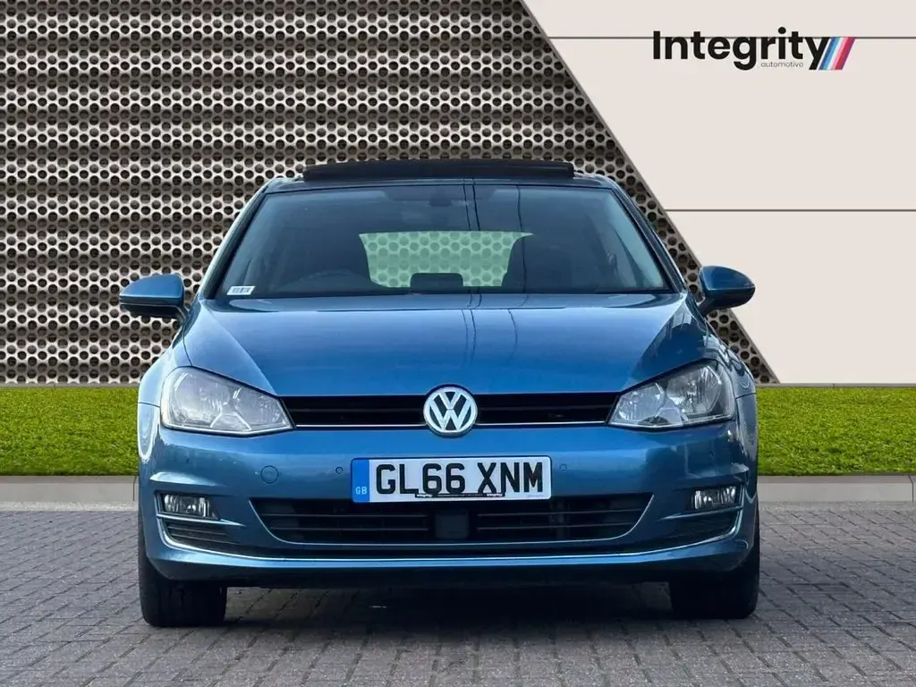 Used VW Golf VII GT 147 HP (108 kW) 2016 Blue Hatchback