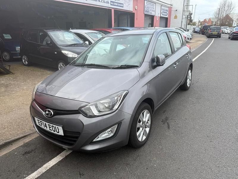 Grey Used 2014 Hyundai i20 Active Hatchback | £3,695 (Fair price) - Image 1/4