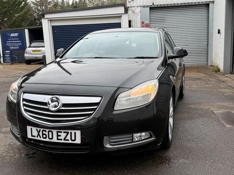 Used Vauxhall Insignia SRi 160 HP (117 kW) 2011 Black Hatchback
