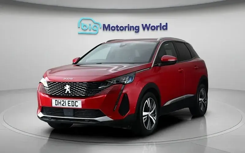 Used Peugeot 3008 Allure Premium 131 HP (96 kW) 2021 Red SUV
