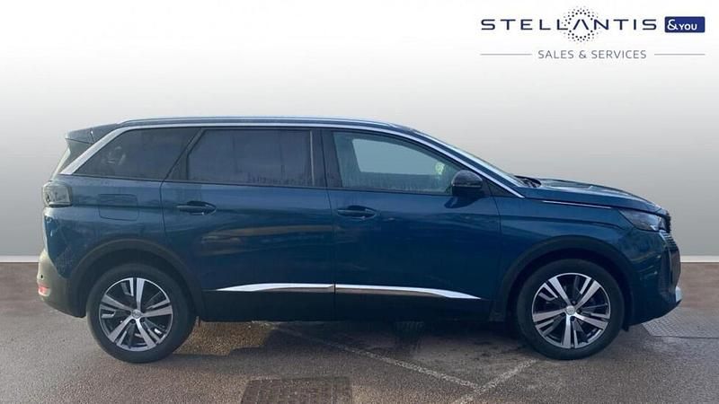 Used Peugeot 5008 Allure 129 HP (94 kW) 2022 Blue SUV