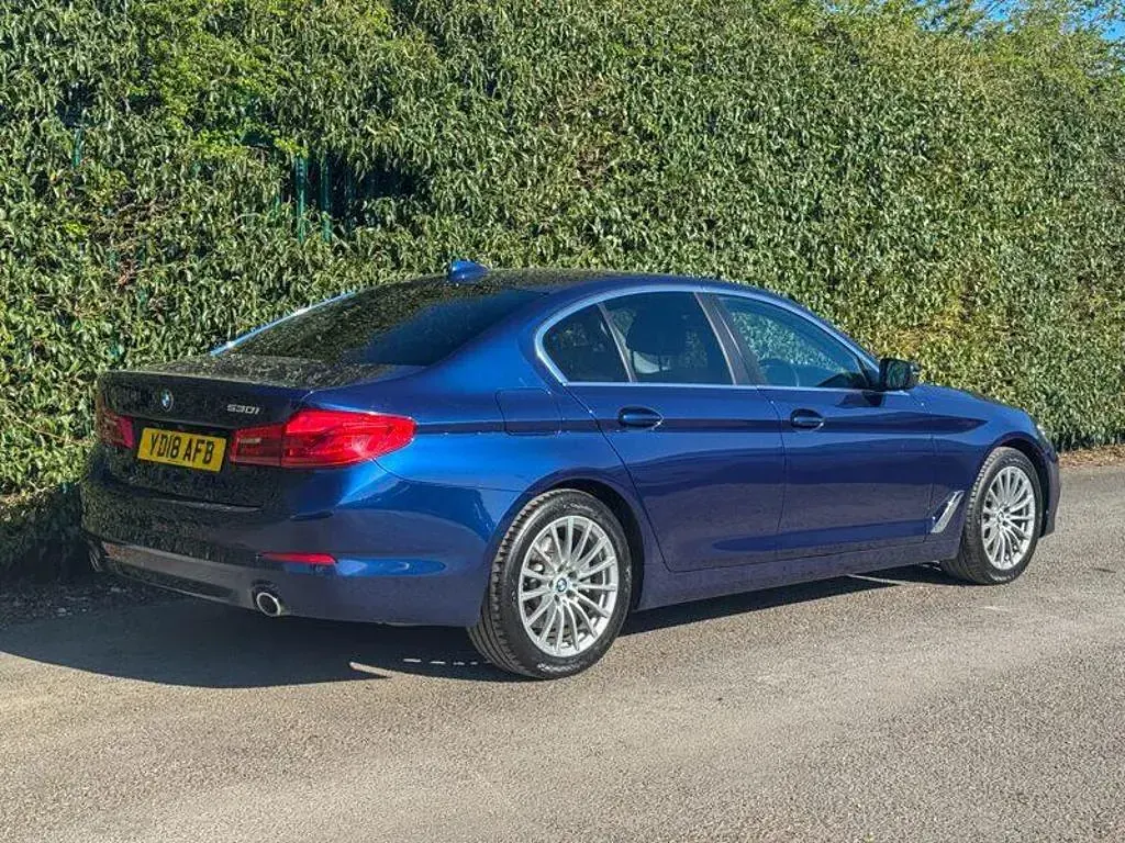 Used BMW 530 Comfort Edition 252 HP (185 kW) 2018 Blue Sedan