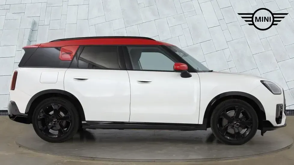 Used Mini Countryman 147 kW (201 HP) 2024 White SUV