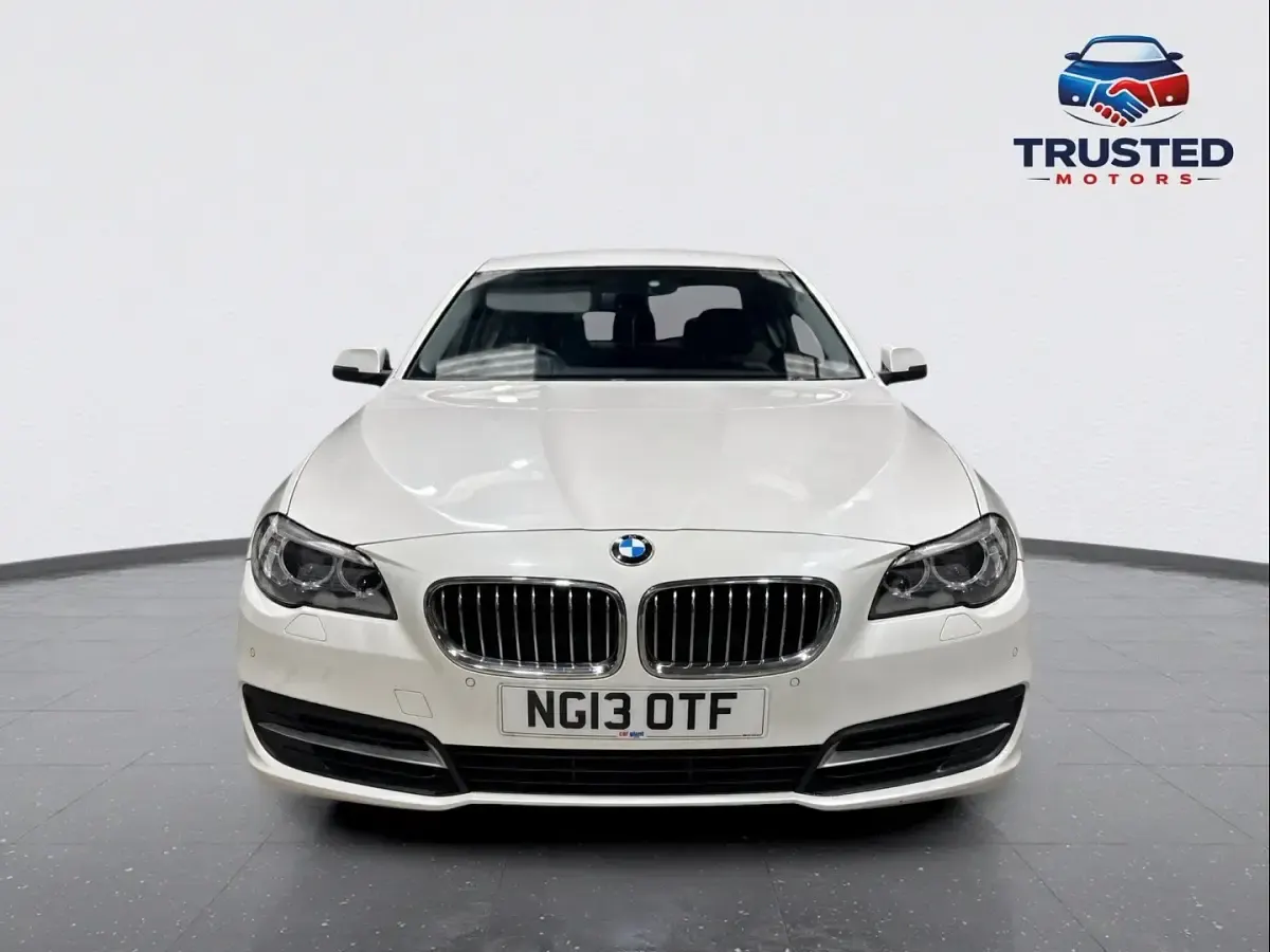 Used BMW 520 Comfort Edition 2013 White Sedan