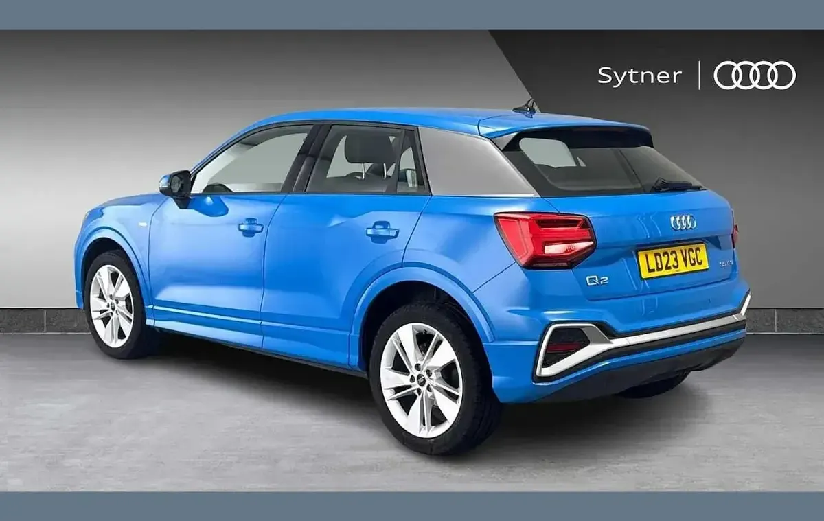 Used Audi Q2 S-Line 147 HP (108 kW) 2023 Blue SUV