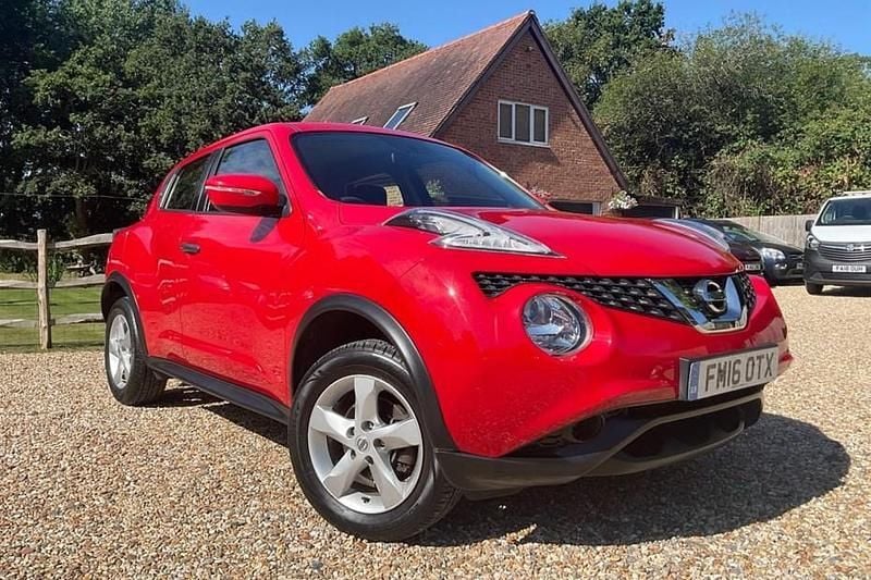 Red Used 2016 Nissan Juke Visia SUV | £5,995 (Good price) - Image 1/1