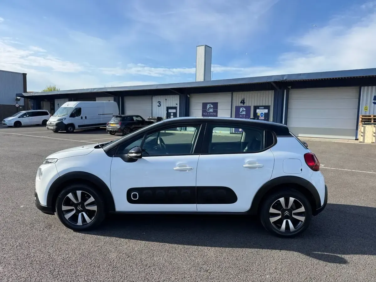 Usado Citroën C3 Feel 68 HP (50 kW) 2018 Branco Citadino