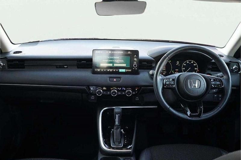 Used Honda HR-V Advance 129 HP (94 kW) 2023 Red SUV