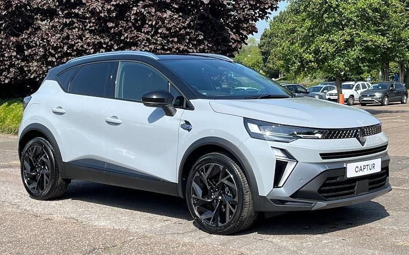 Metallic ceramic grey New 2025 Renault Captur Esprit Alpine SUV | £25,027 (Super price) - Image 1/4