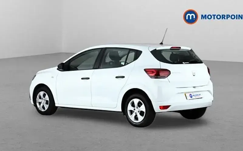 Used Dacia Sandero Essentiel 67 HP (49 kW) 2021 White Hatchback