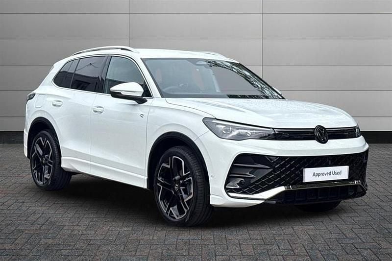 Pure white New 2025 VW Tiguan R-line SUV | £39,195 (A bit pricey) - Image 1/3