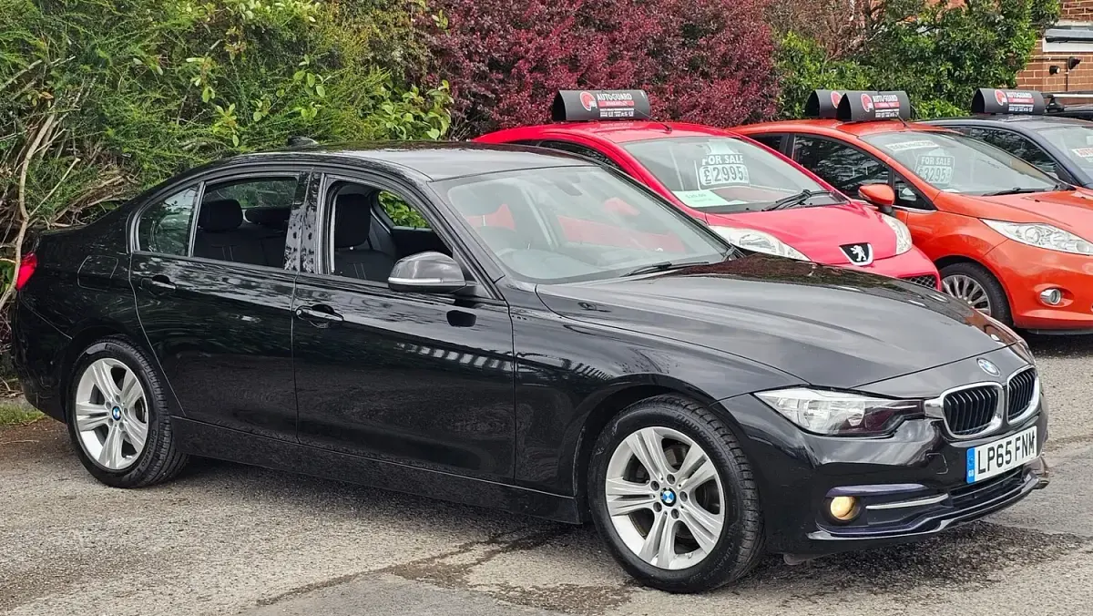 Used BMW 320 Sport Line 190 HP (139 kW) 2016 Black Sedan