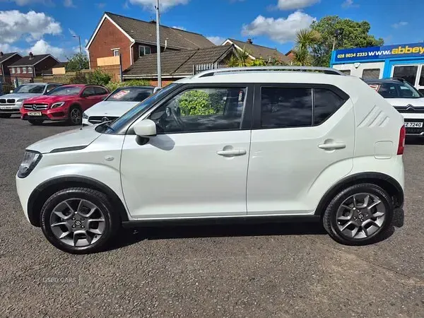 Used Suzuki Ignis SZ-T 90 HP (66 kW) 2017 White SUV