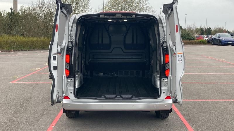 Used Ford Transit Custom Limited 232 HP (170 kW) 2025 Van